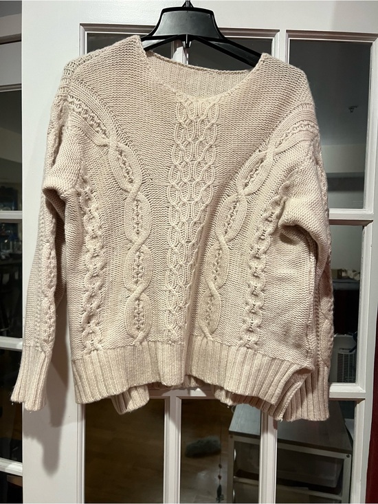 Sweaters - Cozy Cable Knit Crewneck Sweater - Cream